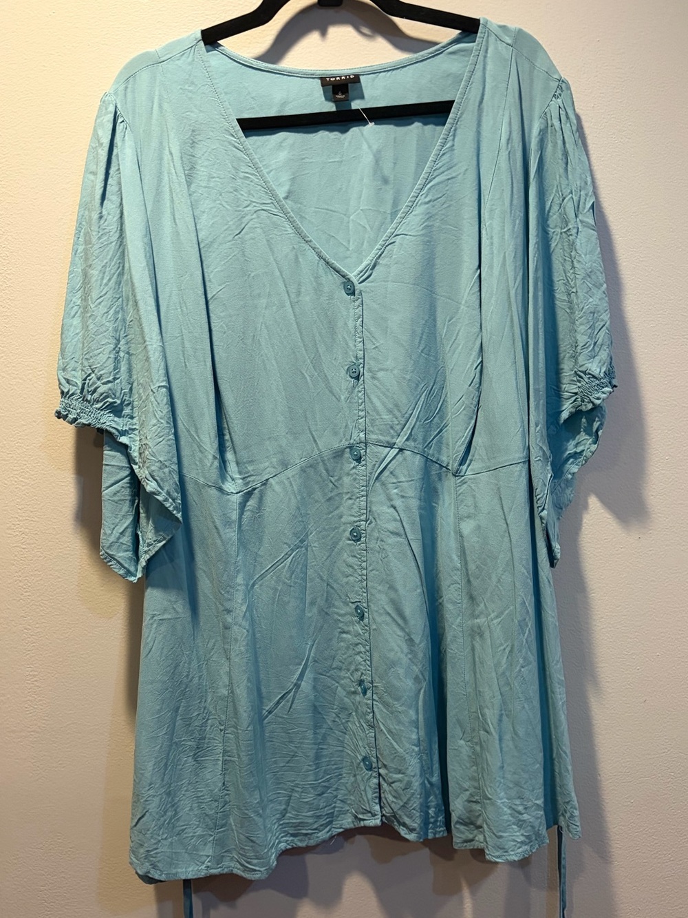 NWOT Torrid 6 (6X) Blue Challis Side Tie Top Button Front Short Sleeve Blouse